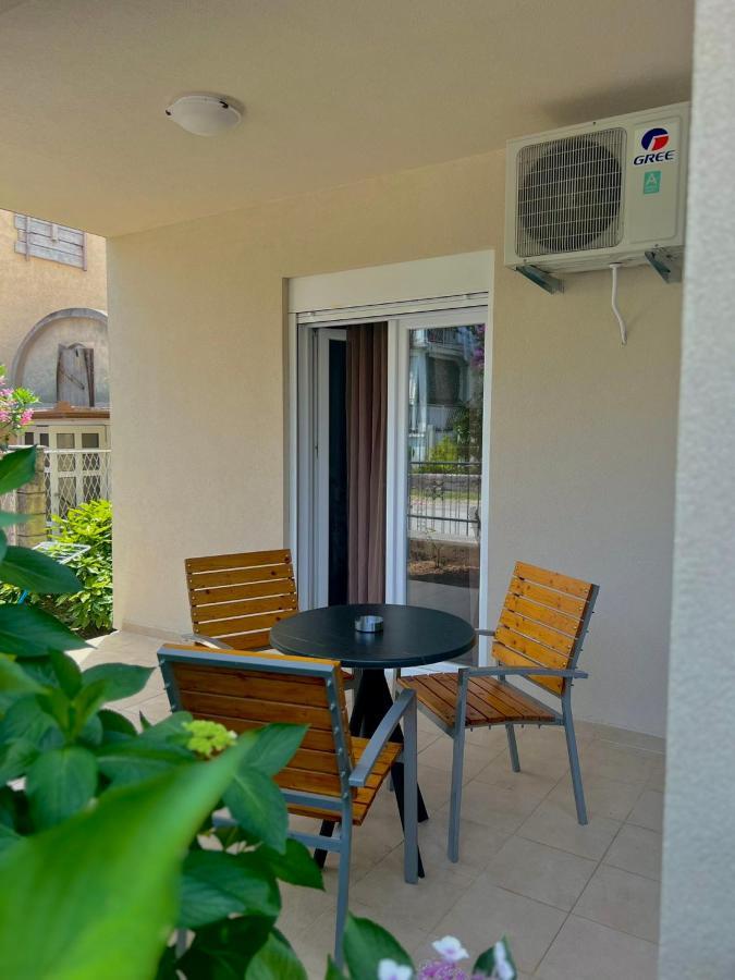 Apartmani Bekonja ティヴァト エクステリア 写真